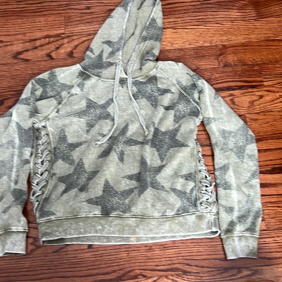 Vintage Havana Teal Shoulder Sweatshirt